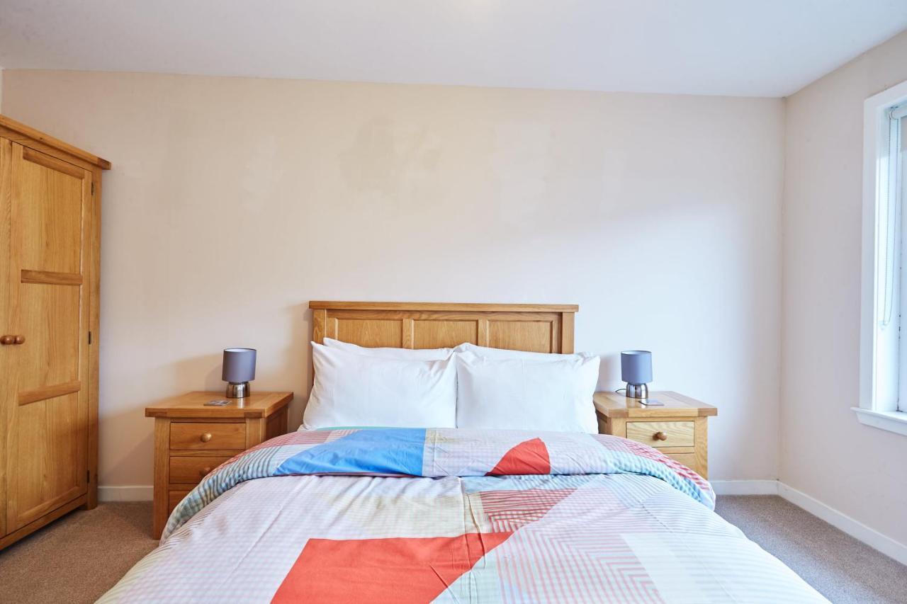Etive, Beautiful Lochside Apartment With Balcony Fort William Exterior foto